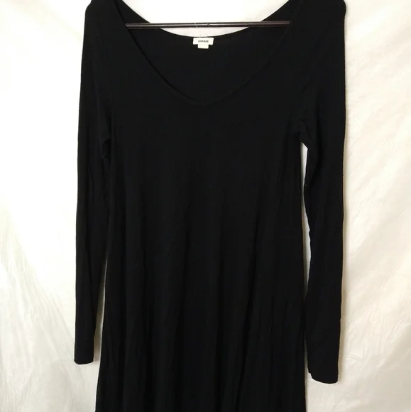 Garage Long Sleeve V Neck Dress - Picture 4 of 9